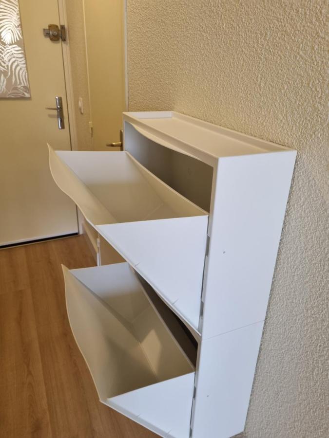 Appartement Studio cabine refait à neuf à 3 minutes à pied de la plage à Le Grau-du-Roi Extérieur photo
