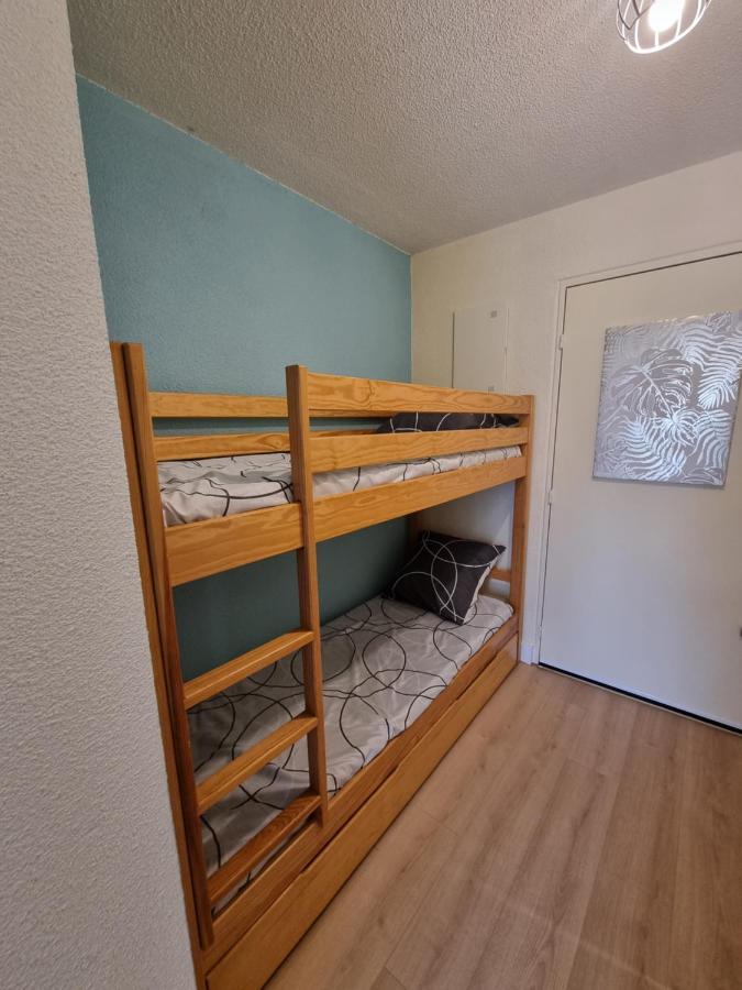 Appartement Studio cabine refait à neuf à 3 minutes à pied de la plage à Le Grau-du-Roi Extérieur photo